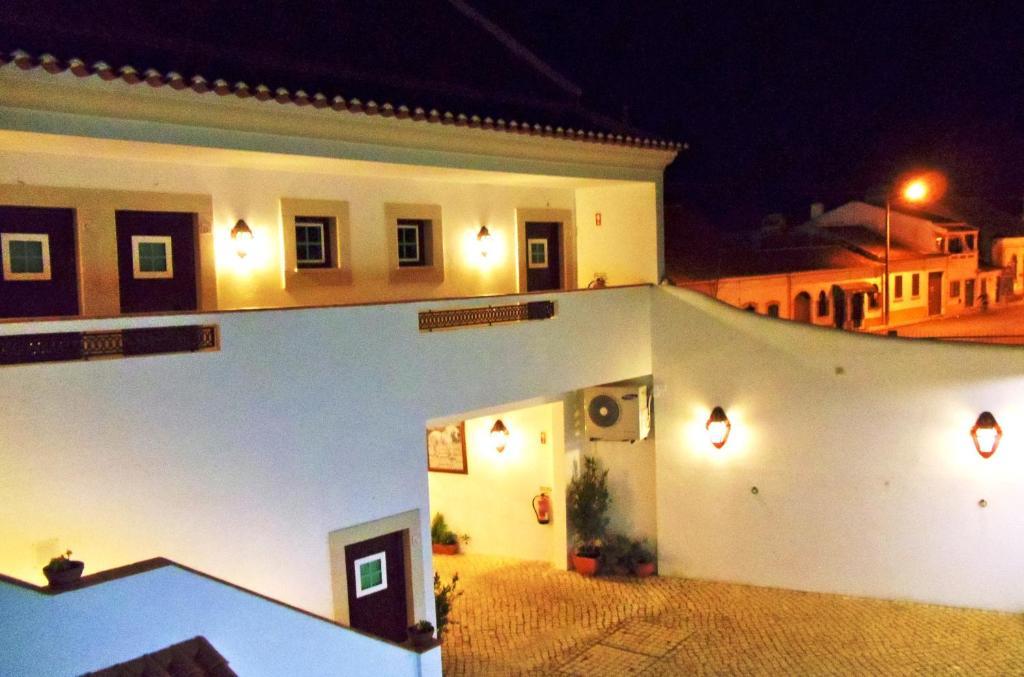 Casa Do Largo - Golega - Turismo De Habitacao Hotell Exteriör bild